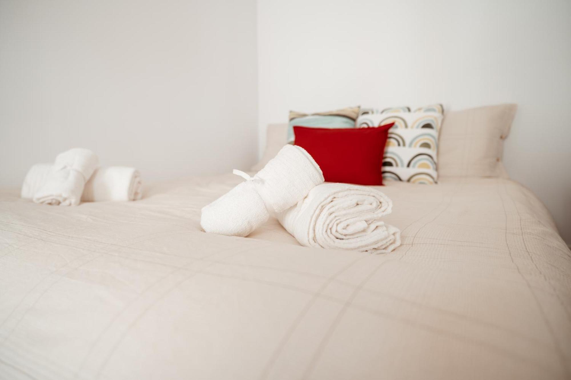 Mercanti Modern Flat - Balcony - Torino Centro Turim Exterior foto