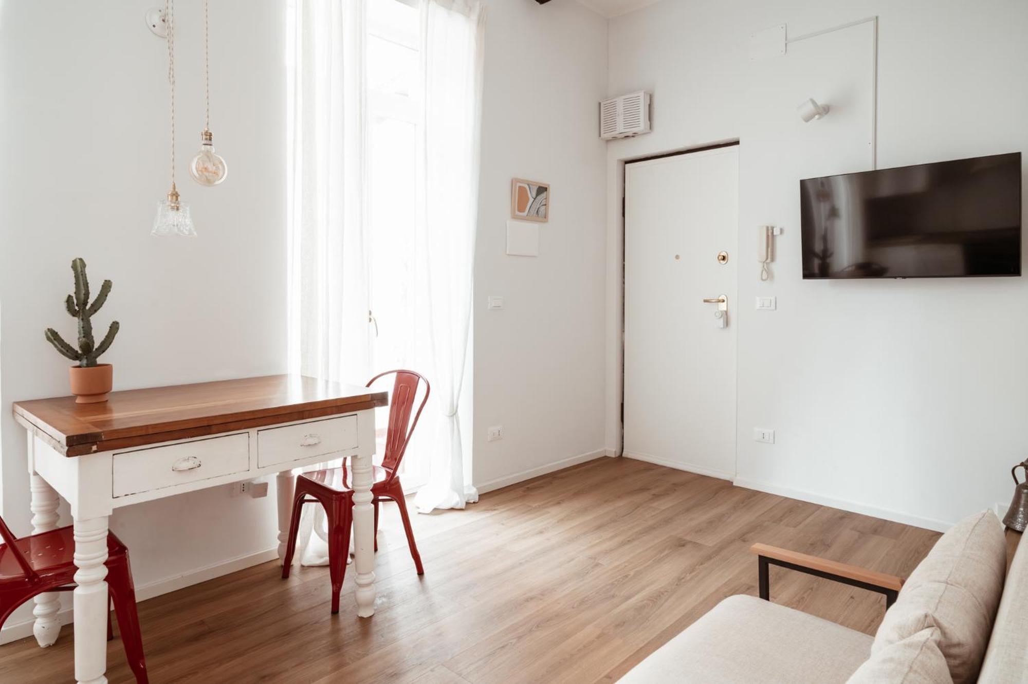 Mercanti Modern Flat - Balcony - Torino Centro Turim Exterior foto