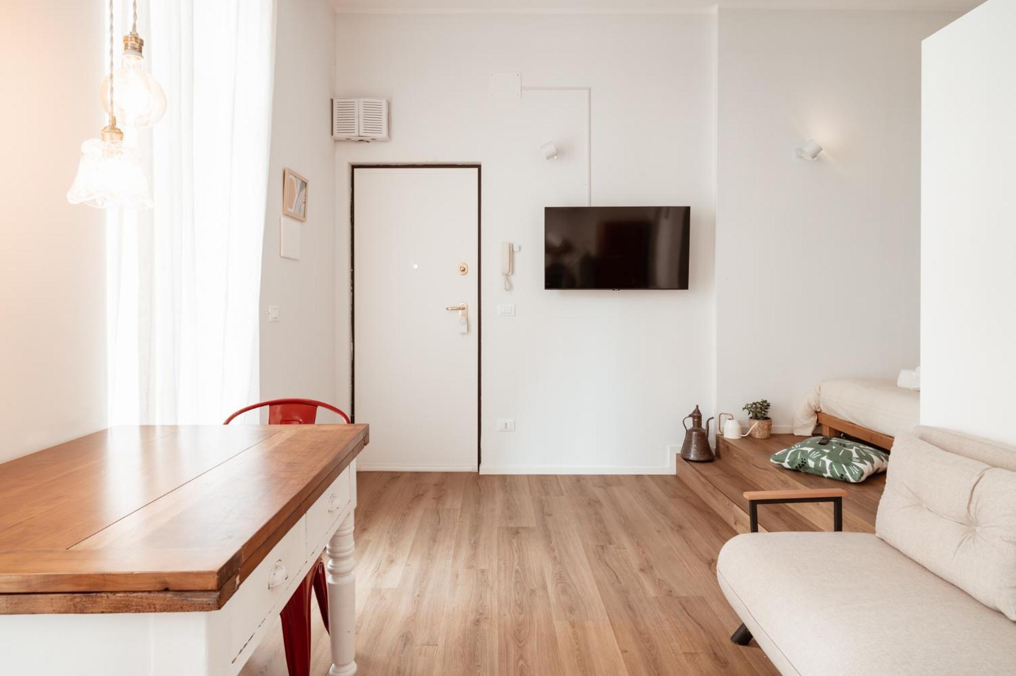 Mercanti Modern Flat - Balcony - Torino Centro Turim Exterior foto