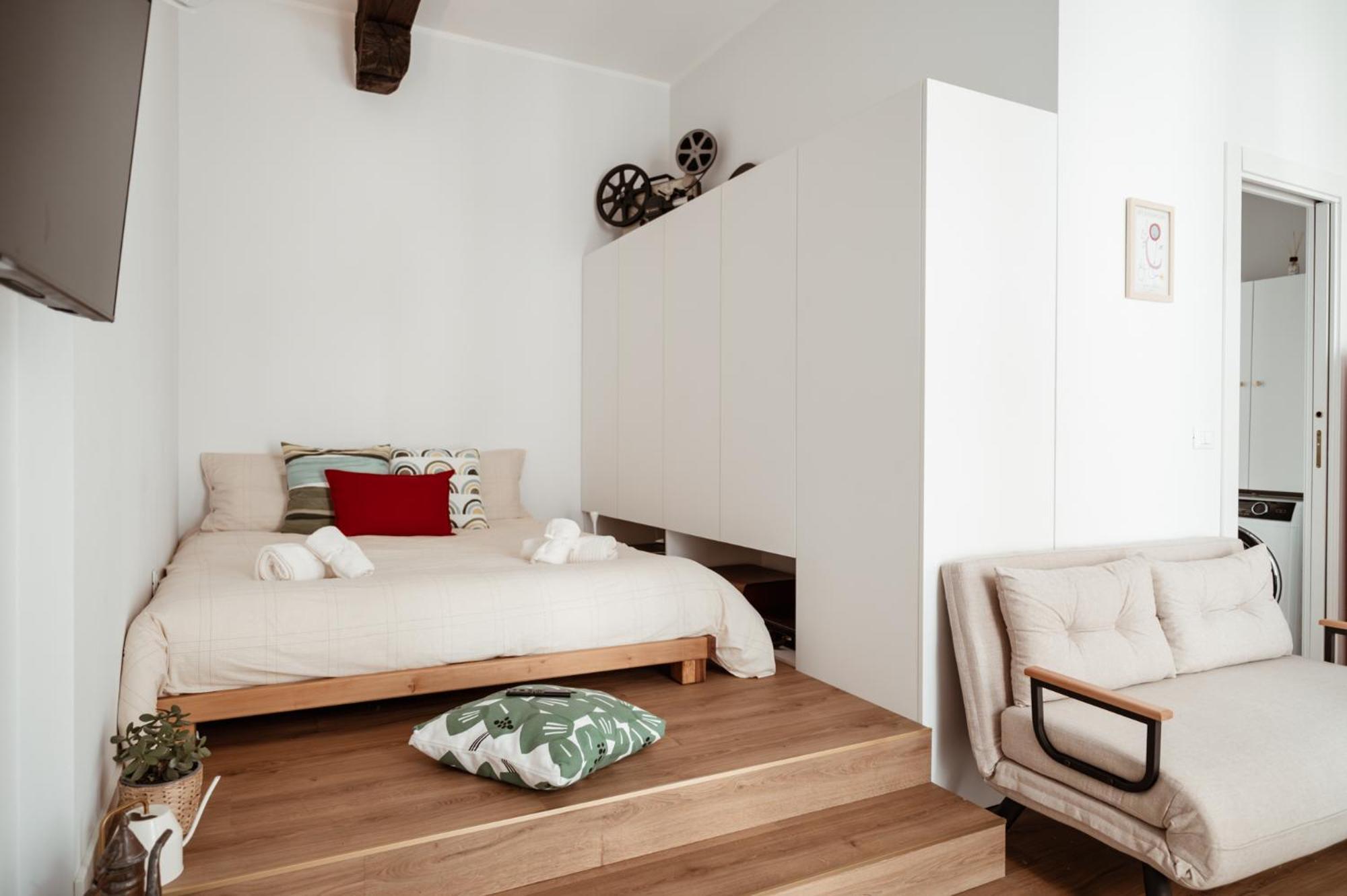 Mercanti Modern Flat - Balcony - Torino Centro Turim Exterior foto
